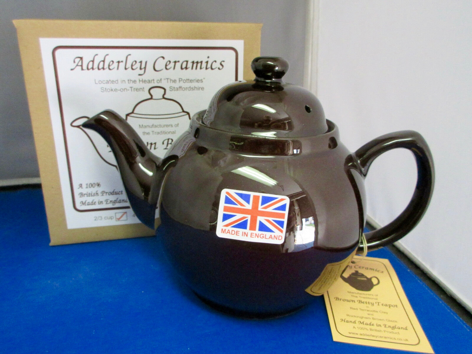 Genuine Cobalt Betty 4 Cup Tea Pot MADE IN ENGLAND Red clay Rockingham Glaze.
